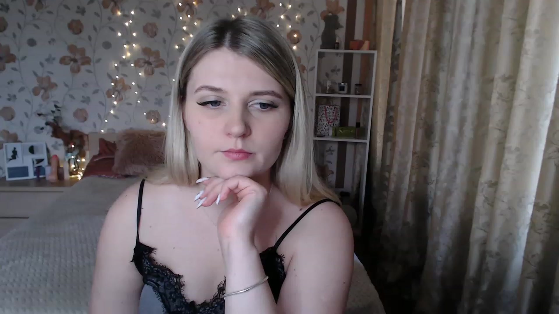 Gallery image thumbnail from Nice_Ass007's myfreecams stream on, 07/14/2023, 16:34 image 17 of 20
