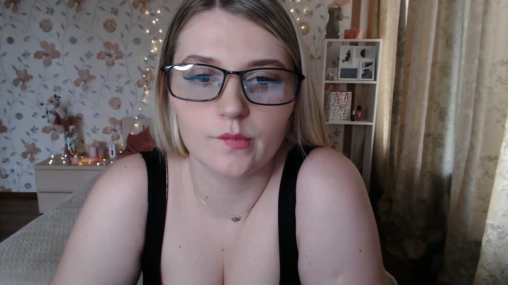Gallery image thumbnail from Nice_Ass007's myfreecams stream on, 07/15/2023, 10:19 image 14 of 20