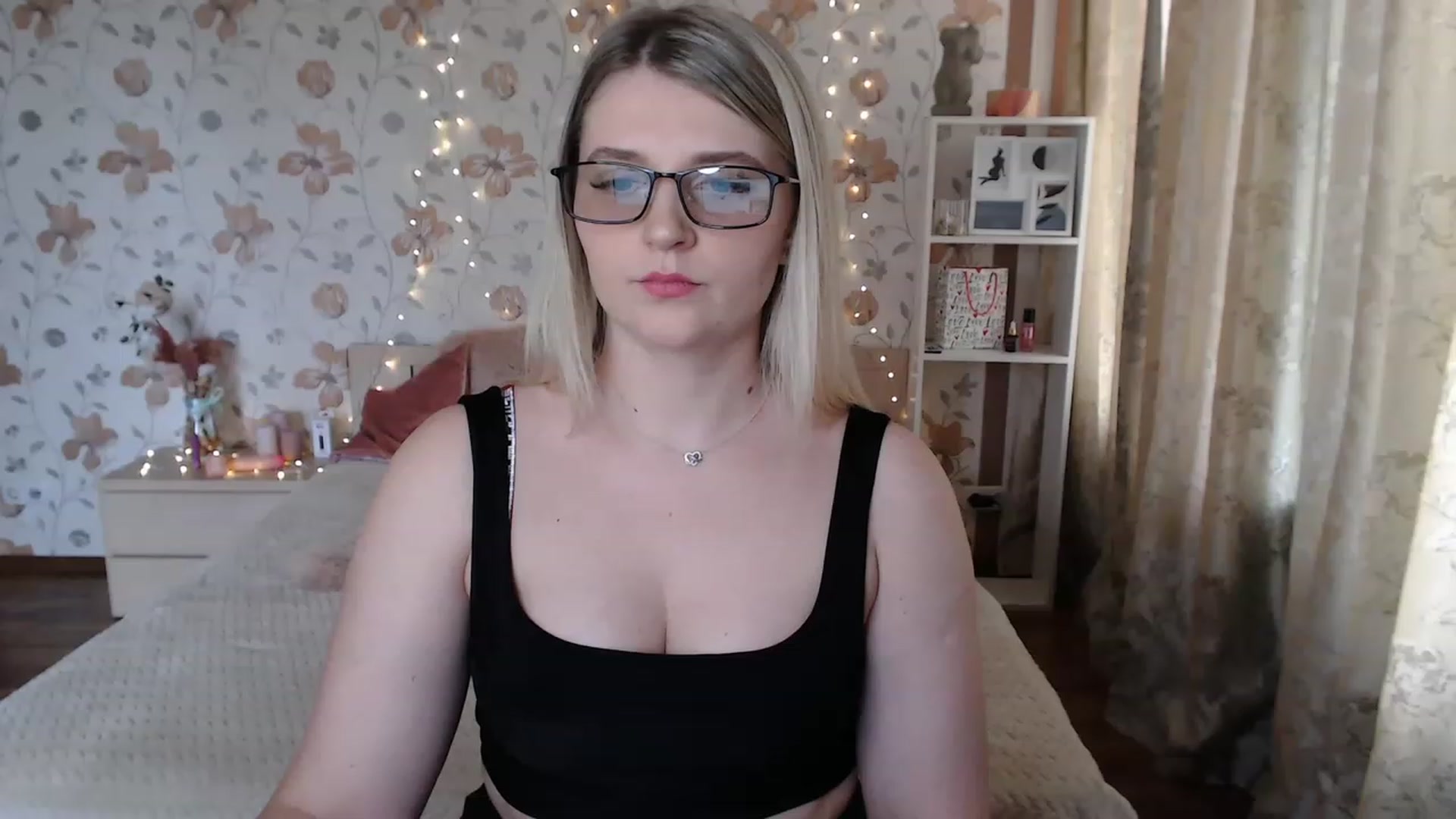 Gallery image thumbnail from Nice_Ass007's myfreecams stream on, 07/15/2023, 10:40 image 2 of 20