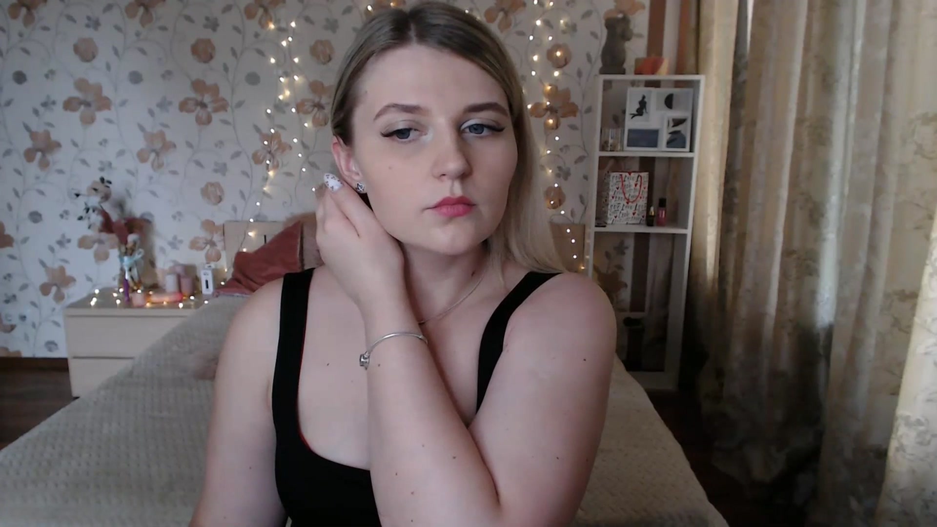 Gallery image thumbnail from Nice_Ass007's myfreecams stream on, 07/15/2023, 12:03 image 7 of 20