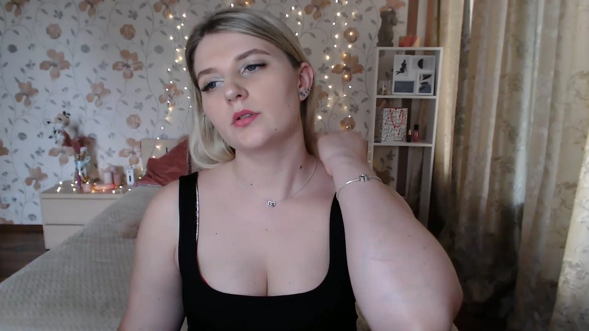 Gallery image thumbnail from Nice_Ass007's myfreecams stream on, 07/15/2023, 12:03 image 8 of 20