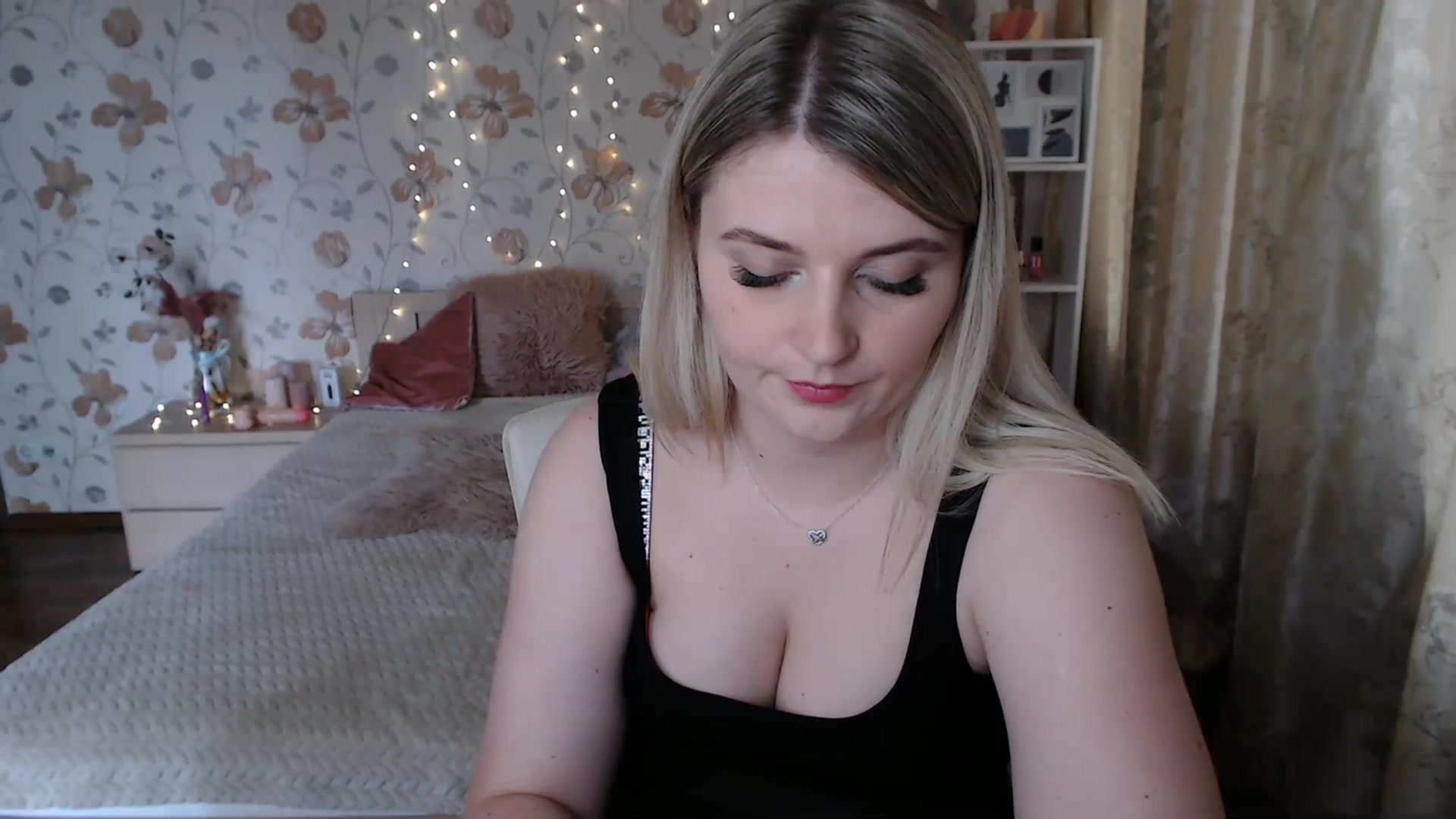 Gallery image thumbnail from Nice_Ass007's myfreecams stream on, 07/15/2023, 13:54 image 8 of 20