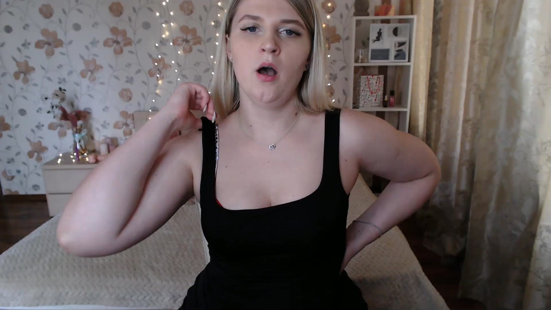 Gallery image thumbnail from Nice_Ass007's myfreecams stream on, 07/15/2023, 13:54 image 1 of 20