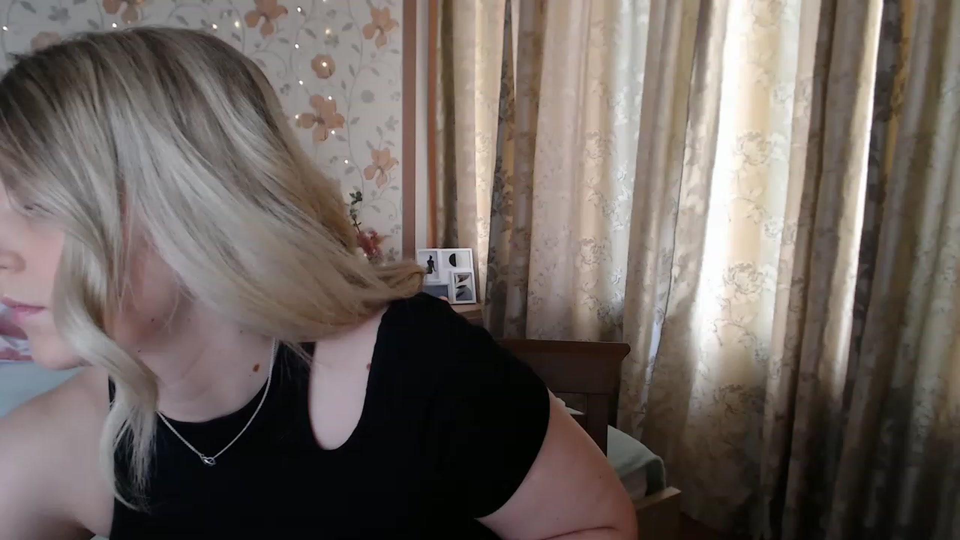Gallery image thumbnail from Nice_Ass007's myfreecams stream on, 07/18/2023, 10:20 image 10 of 20