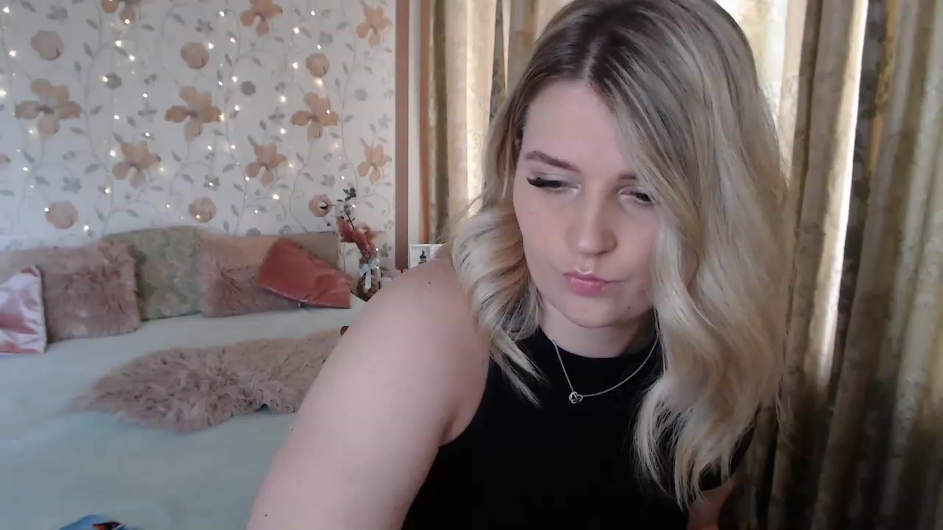 Gallery image thumbnail from Nice_Ass007's myfreecams stream on, 07/18/2023, 10:20 image 9 of 20
