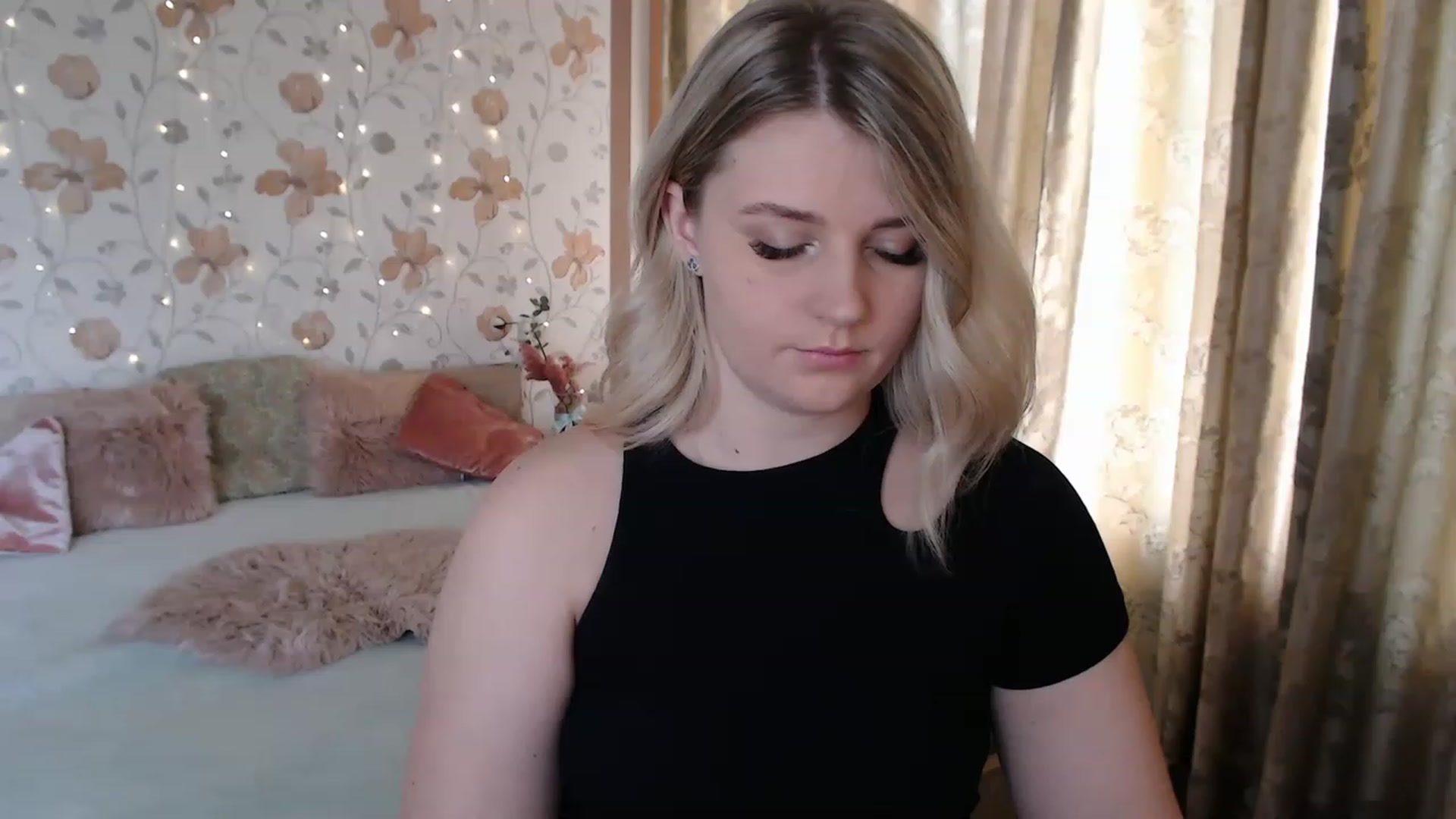 Gallery image thumbnail from Nice_Ass007's myfreecams stream on, 07/18/2023, 10:20 image 1 of 20