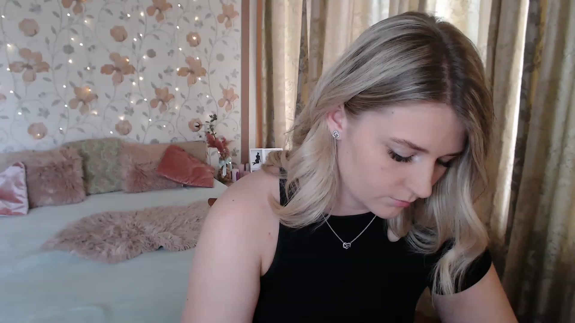 Gallery image thumbnail from Nice_Ass007's myfreecams stream on, 07/18/2023, 10:20 image 19 of 20