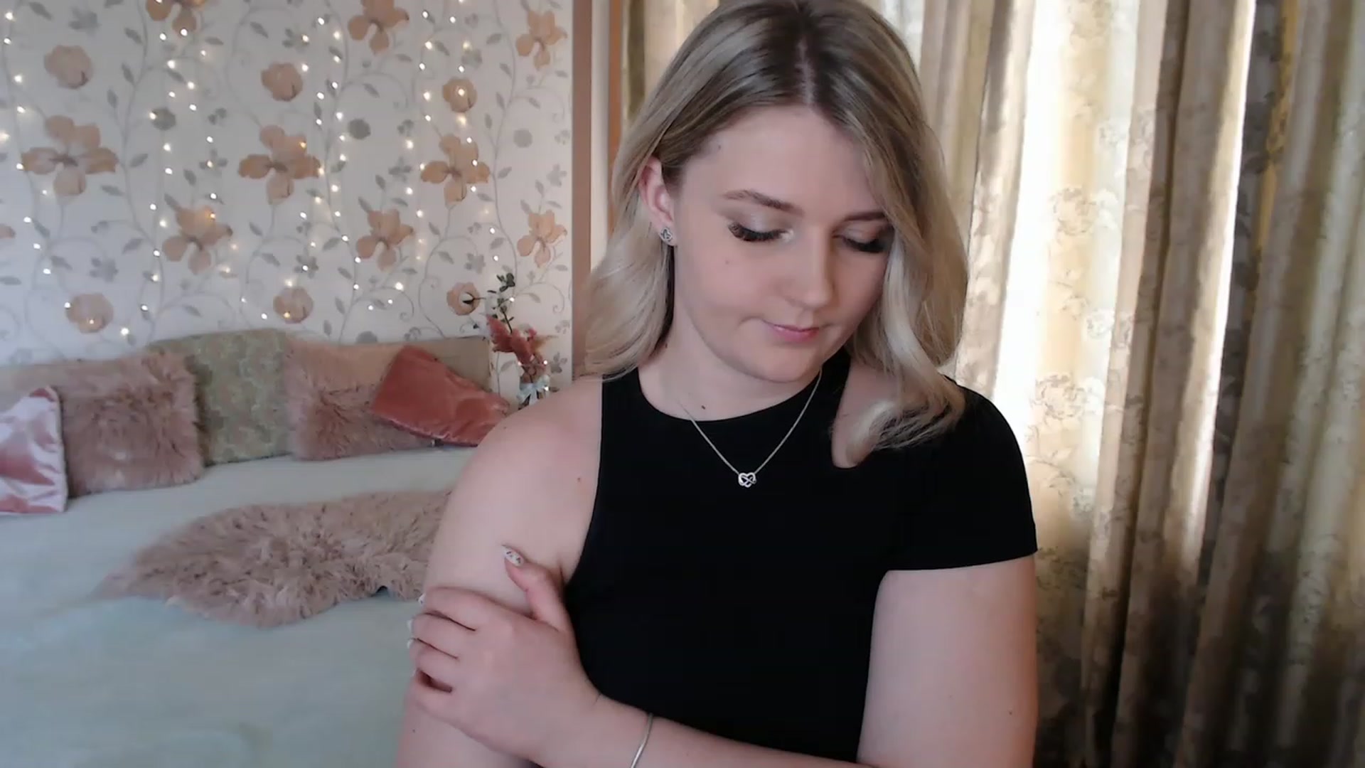 Gallery image thumbnail from Nice_Ass007's myfreecams stream on, 07/18/2023, 10:20 image 20 of 20