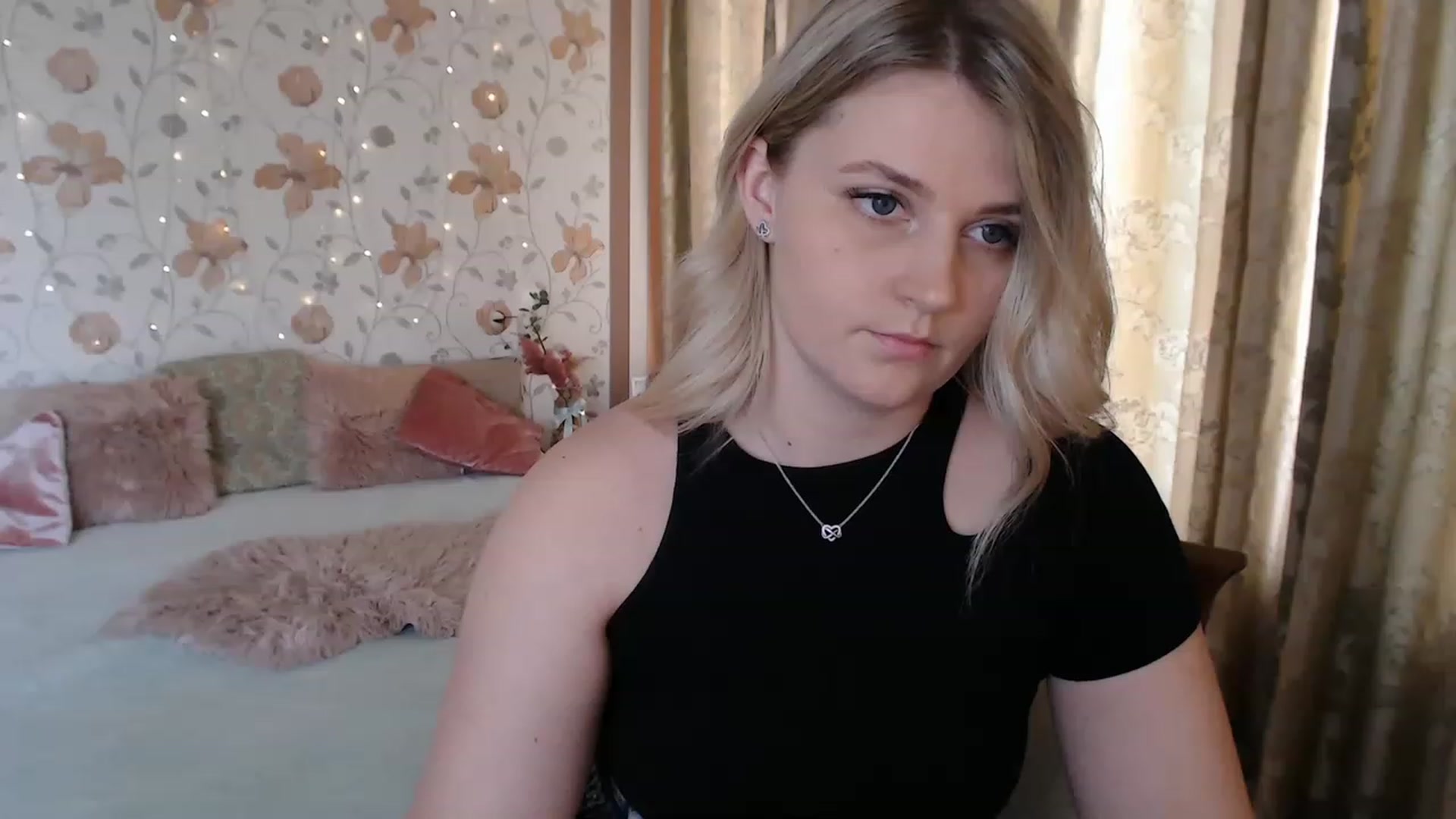 Gallery image thumbnail from Nice_Ass007's myfreecams stream on, 07/18/2023, 11:27 image 17 of 20