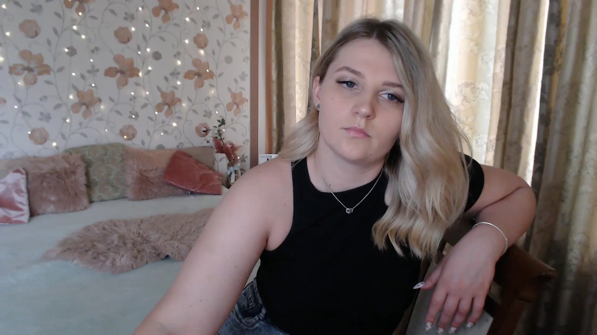 Gallery image thumbnail from Nice_Ass007's myfreecams stream on, 07/18/2023, 12:17 image 7 of 20
