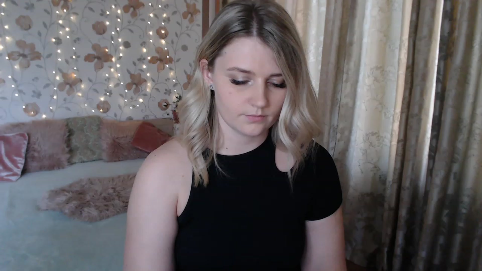 Gallery image thumbnail from Nice_Ass007's myfreecams stream on, 07/18/2023, 15:45 image 13 of 20