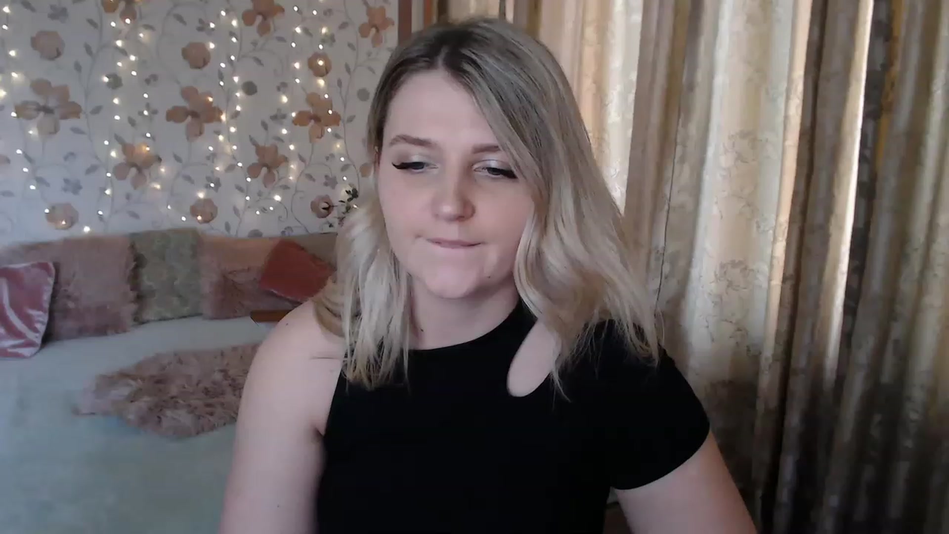 Gallery image thumbnail from Nice_Ass007's myfreecams stream on, 07/18/2023, 15:45 image 8 of 20