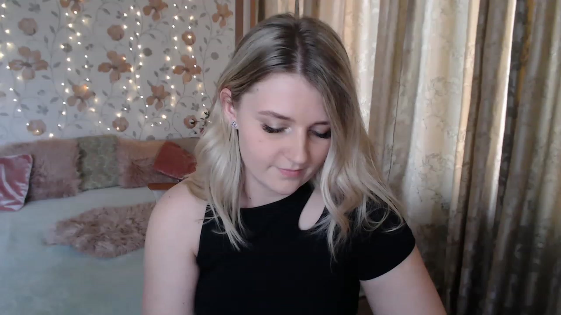 Gallery image thumbnail from Nice_Ass007's myfreecams stream on, 07/18/2023, 15:45 image 10 of 20