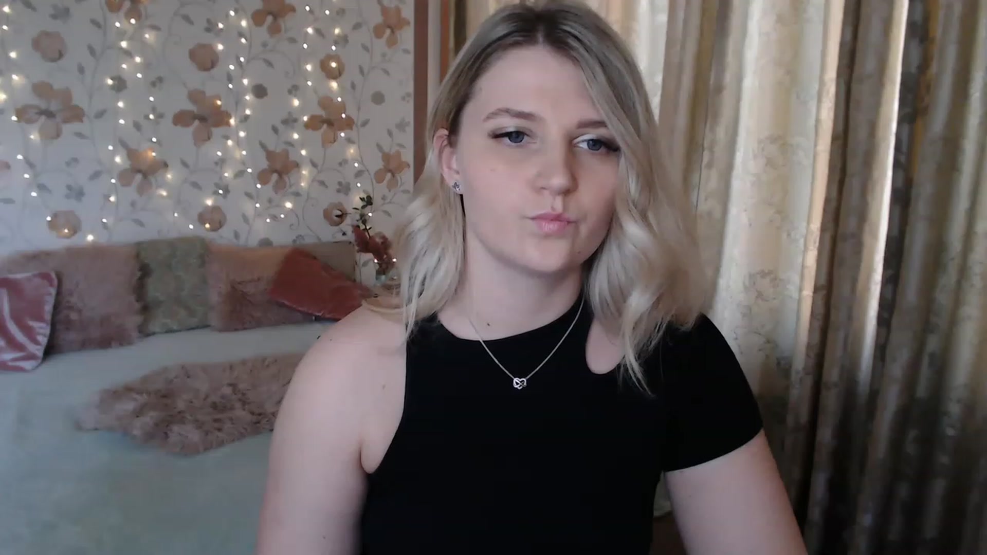 Gallery image thumbnail from Nice_Ass007's myfreecams stream on, 07/18/2023, 15:45 image 18 of 20