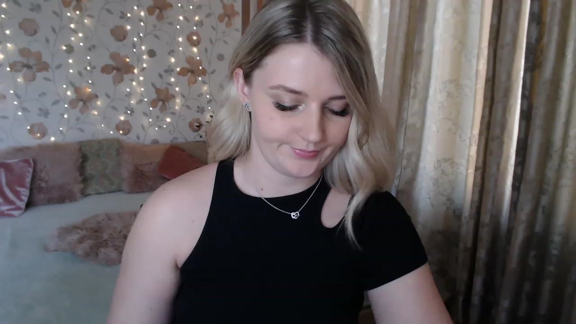 Gallery image thumbnail from Nice_Ass007's myfreecams stream on, 07/18/2023, 16:16 image 8 of 20
