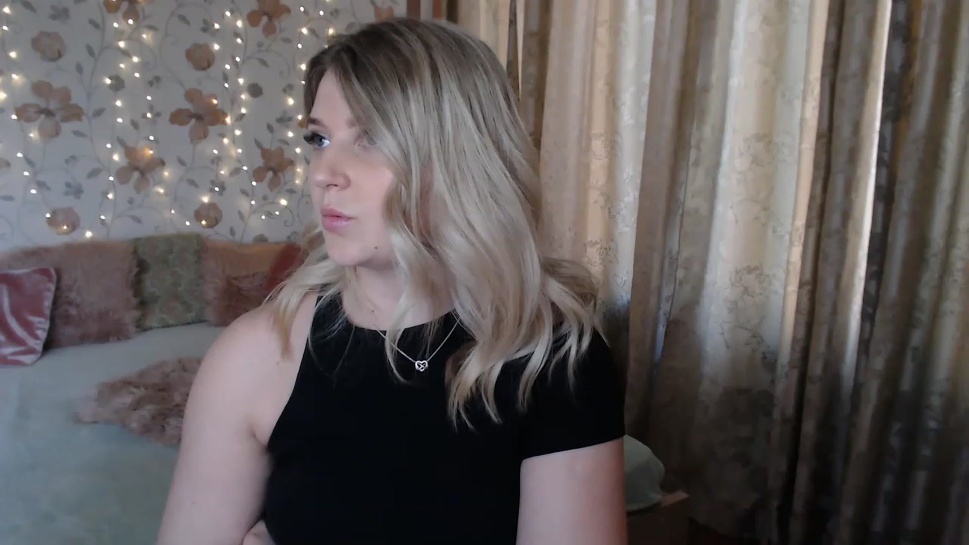 Gallery image thumbnail from Nice_Ass007's myfreecams stream on, 07/18/2023, 16:16 image 15 of 20