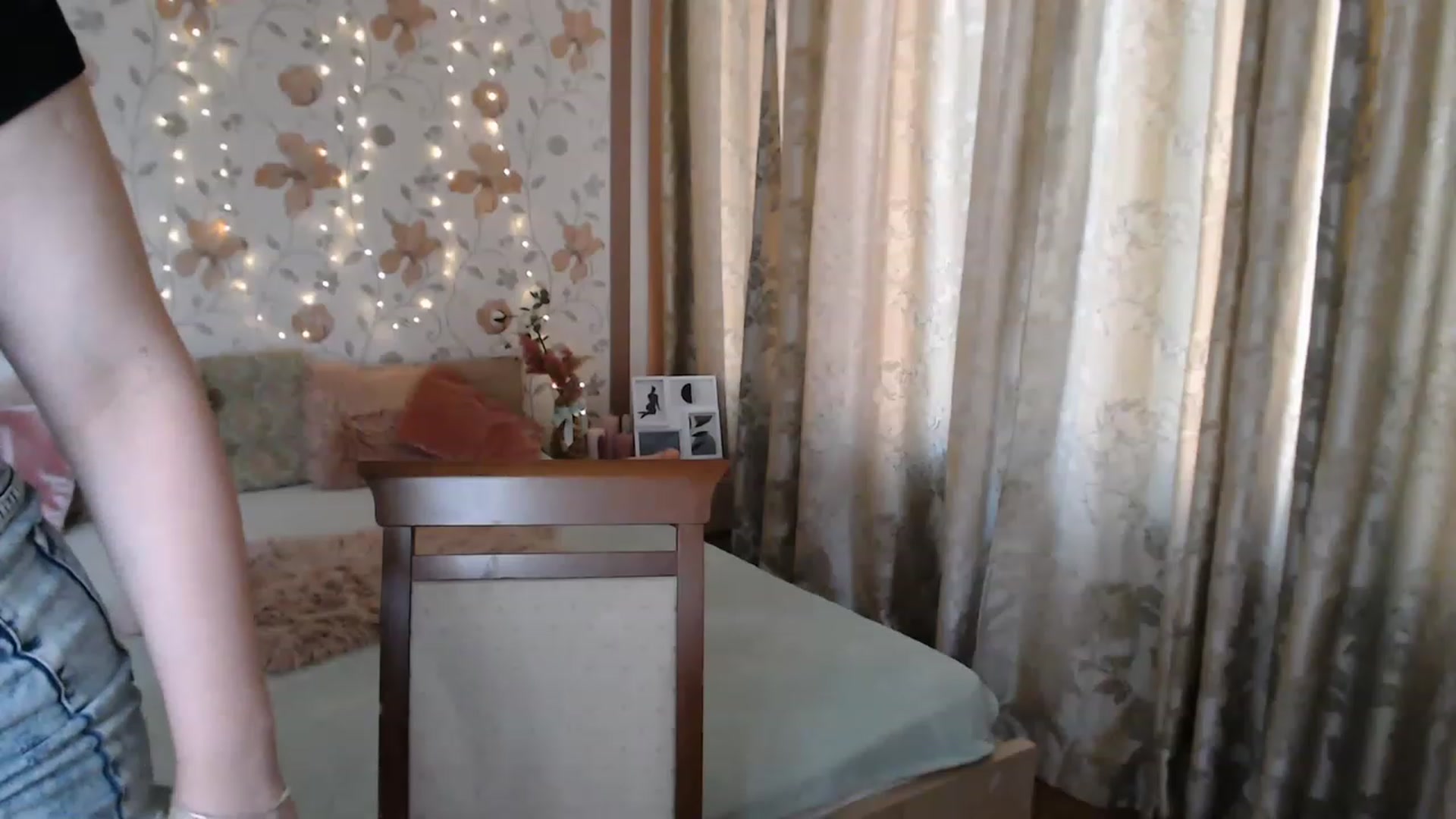 Gallery image thumbnail from Nice_Ass007's myfreecams stream on, 07/18/2023, 16:16 image 6 of 20
