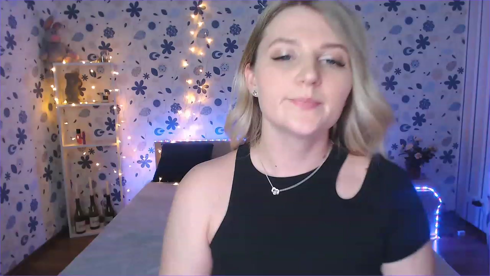 Gallery image thumbnail from Nice_Ass007's myfreecams stream on, 07/18/2023, 19:00 image 12 of 20