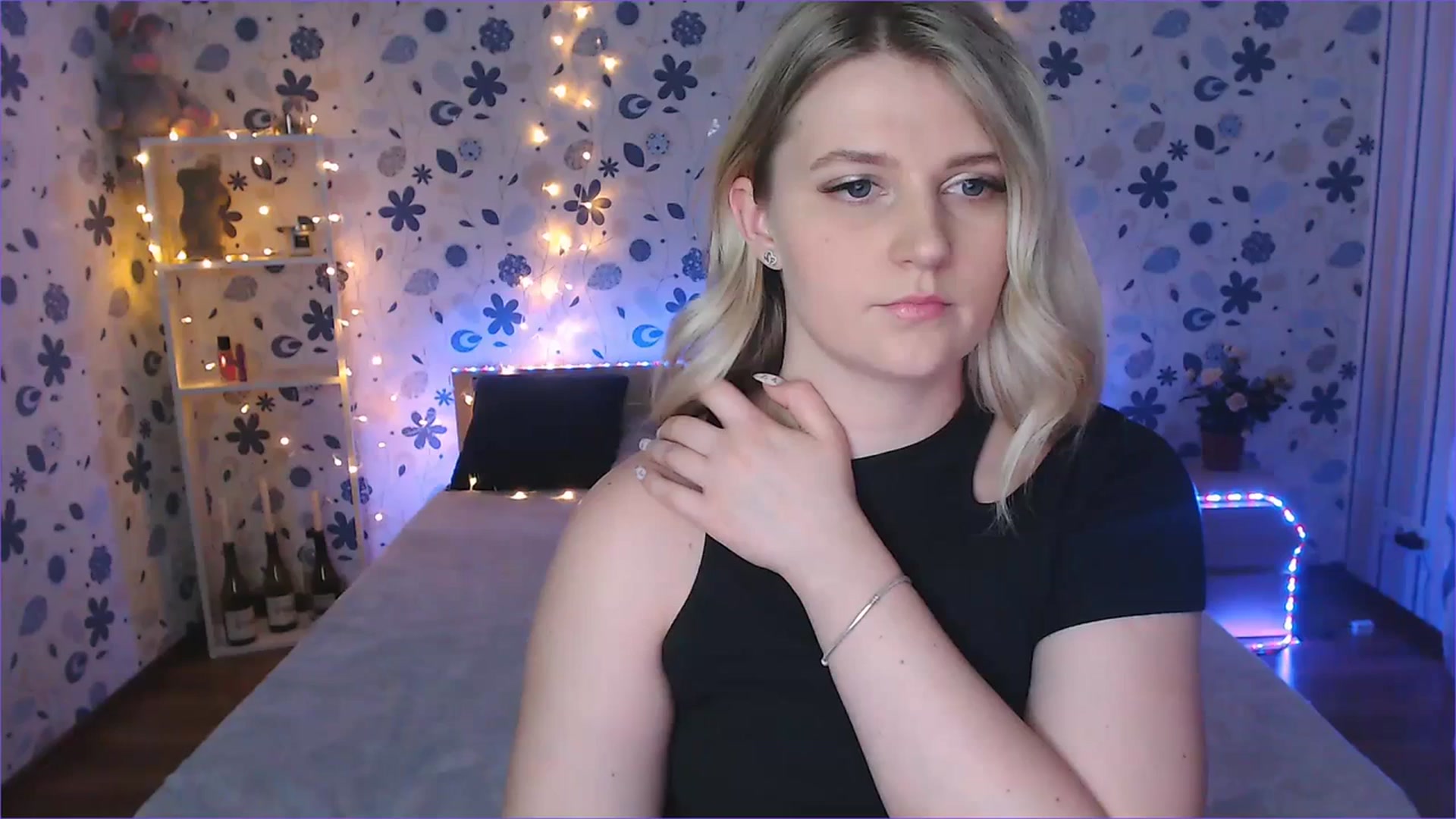 Gallery image thumbnail from Nice_Ass007's myfreecams stream on, 07/18/2023, 19:26 image 7 of 20