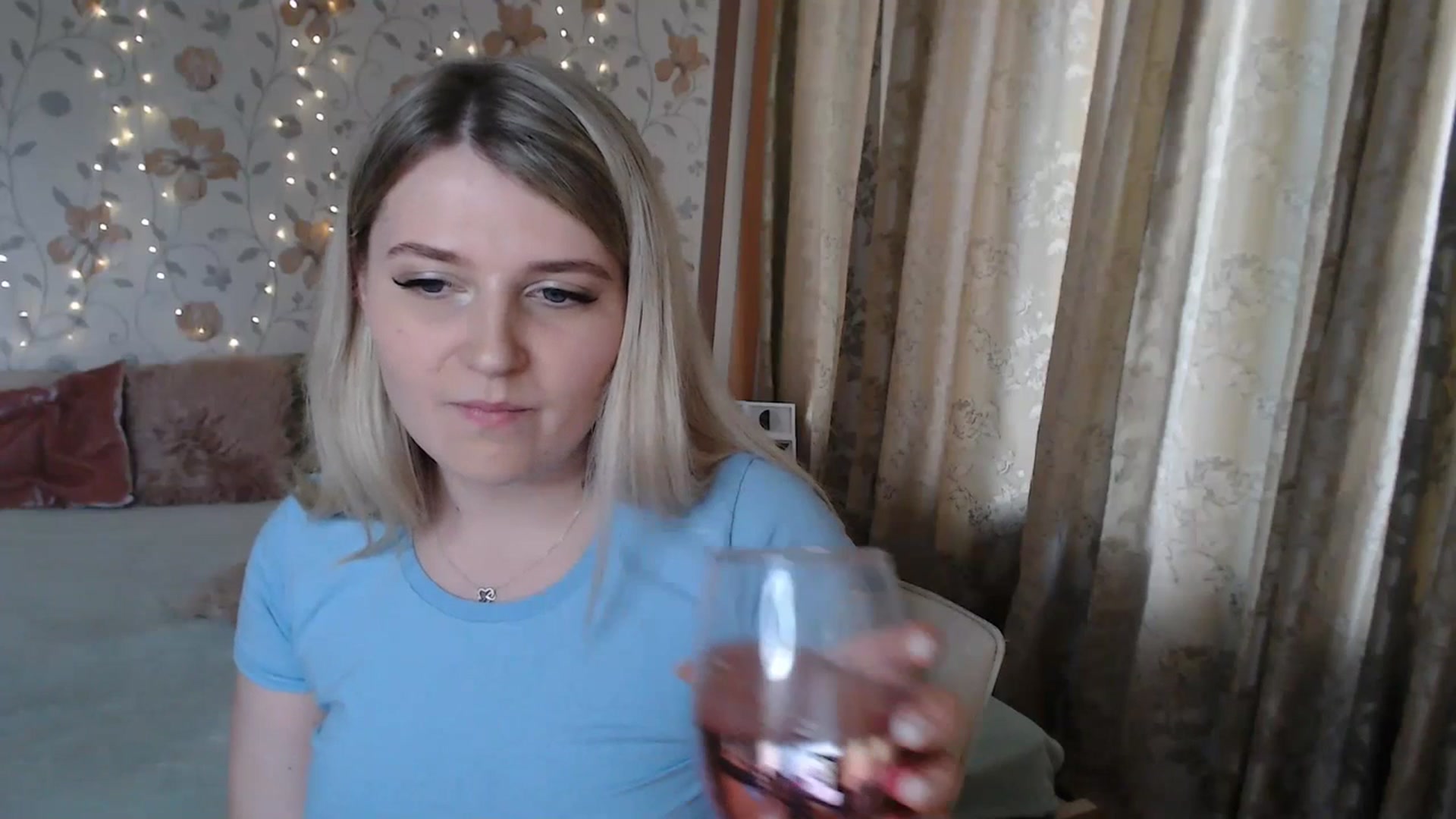 Gallery image thumbnail from Nice_Ass007's myfreecams stream on, 07/19/2023, 13:19 image 4 of 20