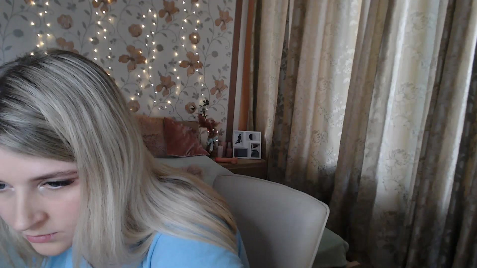 Gallery image thumbnail from Nice_Ass007's myfreecams stream on, 07/19/2023, 13:19 image 7 of 20