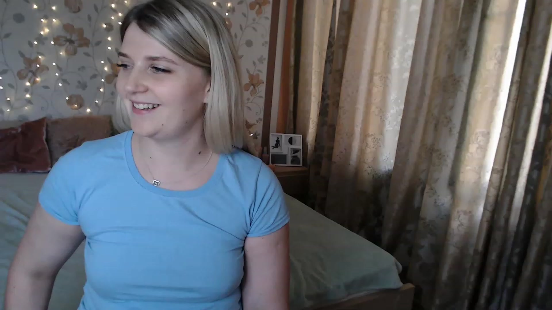 Gallery image thumbnail from Nice_Ass007's myfreecams stream on, 07/19/2023, 16:28 image 13 of 20