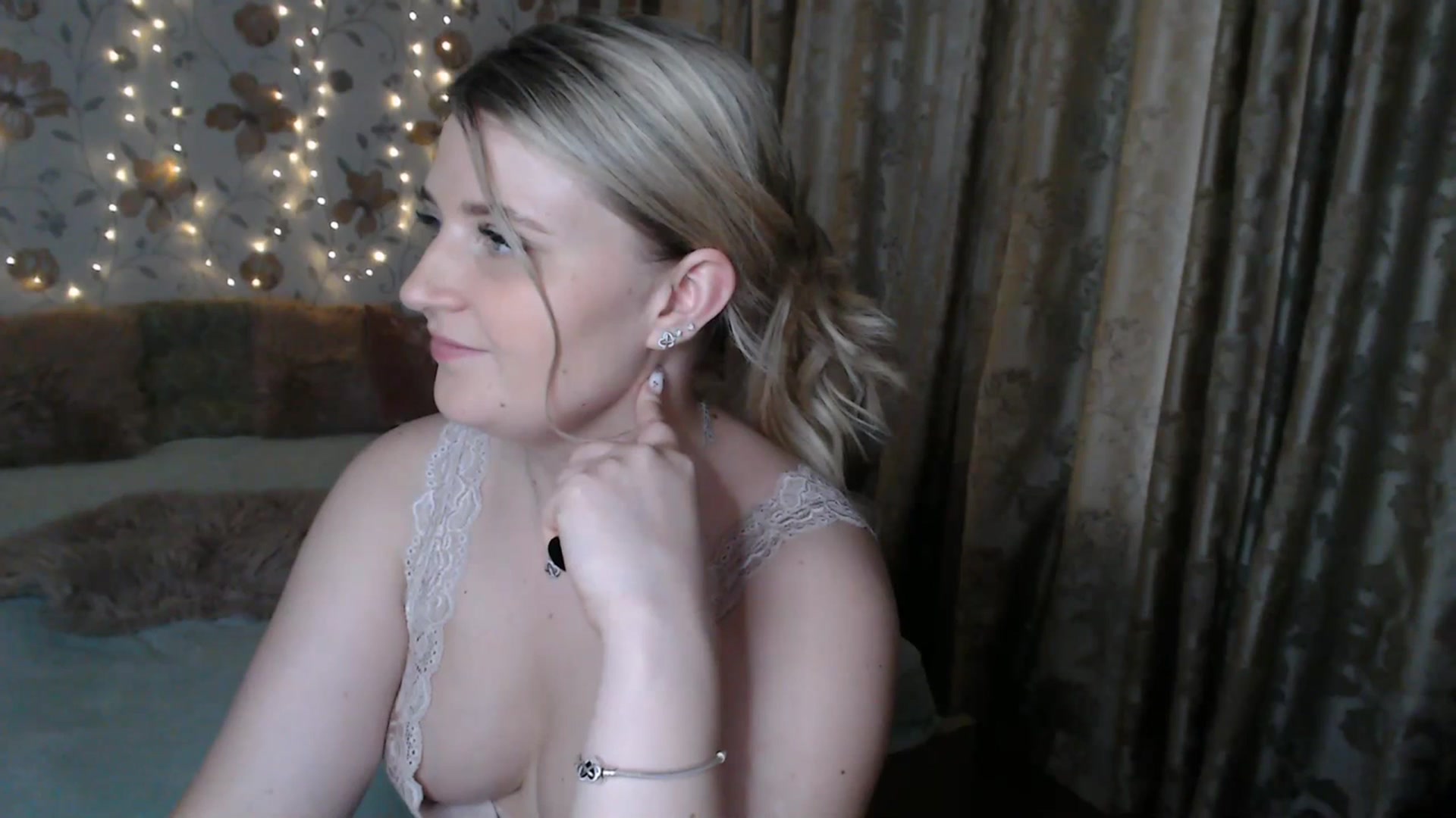 Gallery image thumbnail from Nice_Ass007's myfreecams stream on, 07/20/2023, 18:05 image 1 of 20