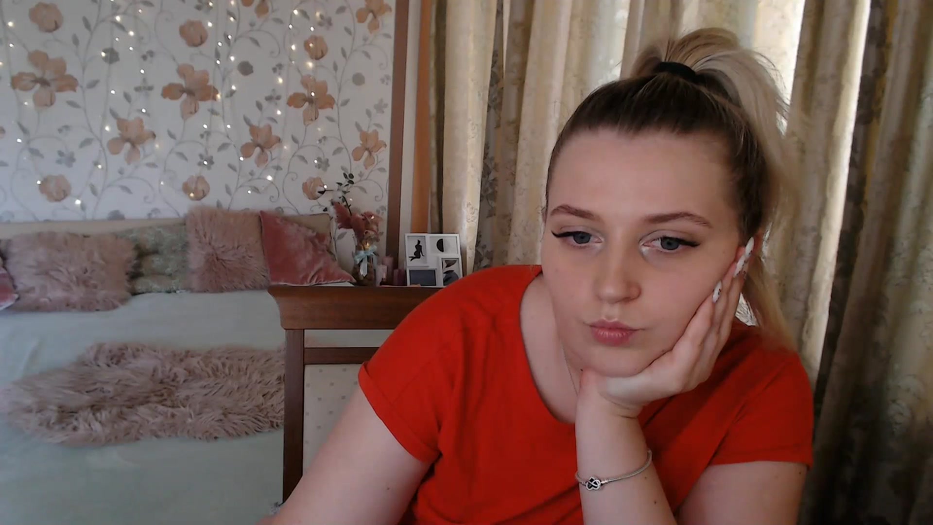 Gallery image thumbnail from Nice_Ass007's myfreecams stream on, 07/21/2023, 10:55 image 4 of 20