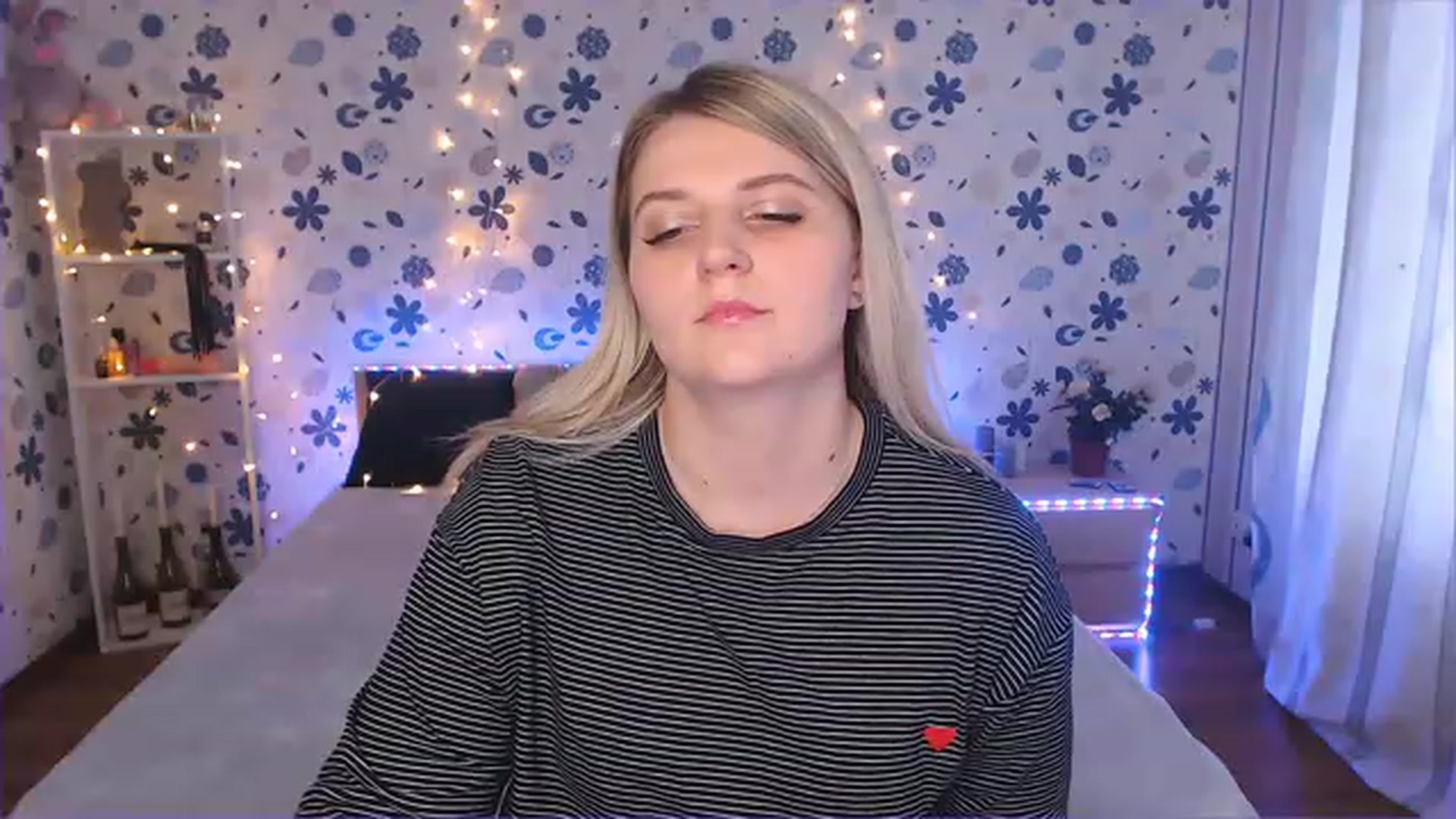 Gallery image thumbnail from Nice_Ass007's myfreecams stream on, 07/22/2023, 13:32 image 17 of 20