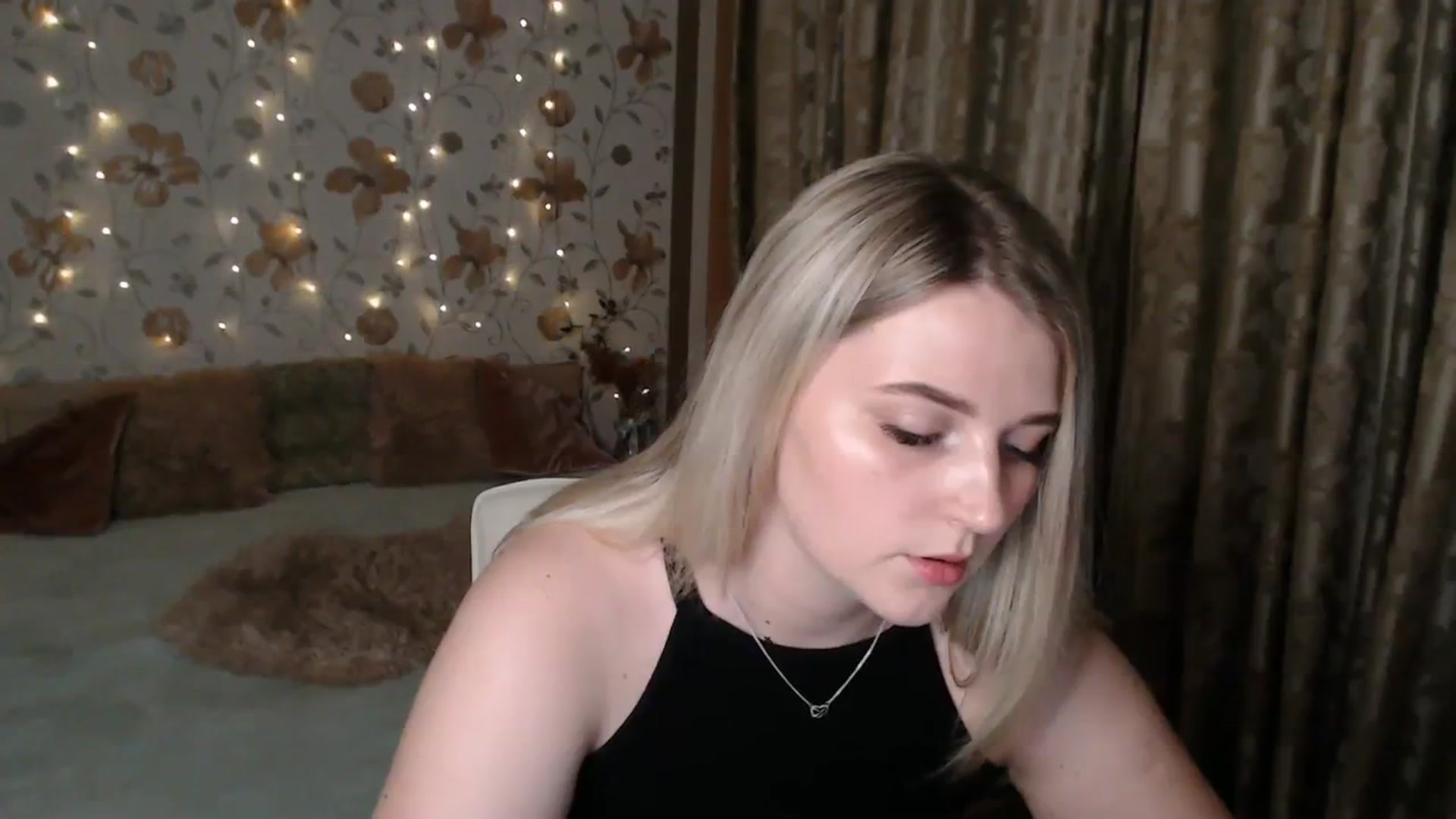 Gallery image thumbnail from Nice_Ass007's myfreecams stream on, 07/25/2023, 20:05 image 5 of 20