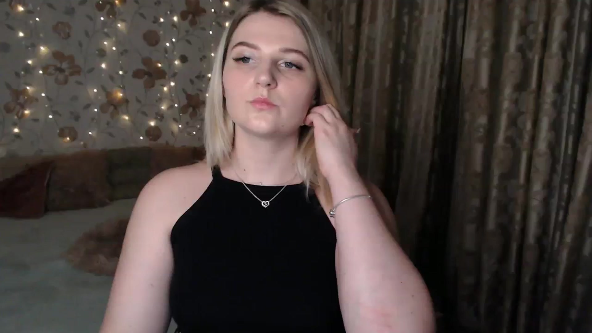 Gallery image thumbnail from Nice_Ass007's myfreecams stream on, 07/25/2023, 20:05 image 10 of 20