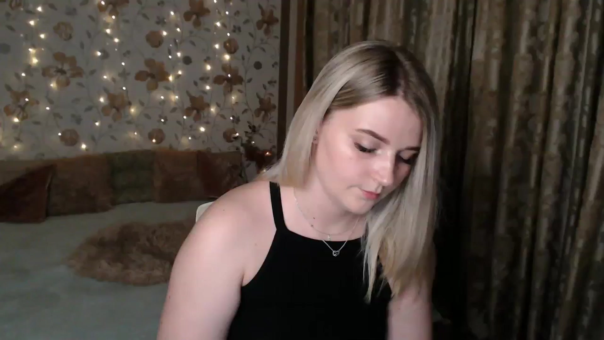 Gallery image thumbnail from Nice_Ass007's myfreecams stream on, 07/25/2023, 20:05 image 16 of 20