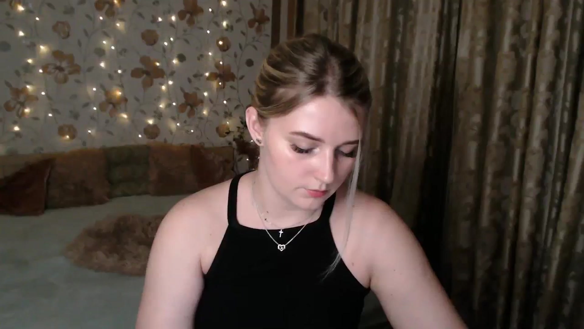 Gallery image thumbnail from Nice_Ass007's myfreecams stream on, 07/25/2023, 21:47 image 15 of 20