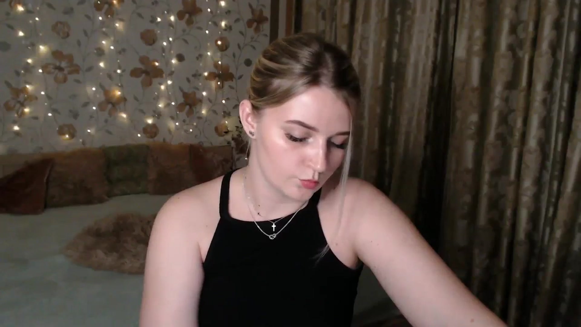 Gallery image thumbnail from Nice_Ass007's myfreecams stream on, 07/25/2023, 21:47 image 16 of 20