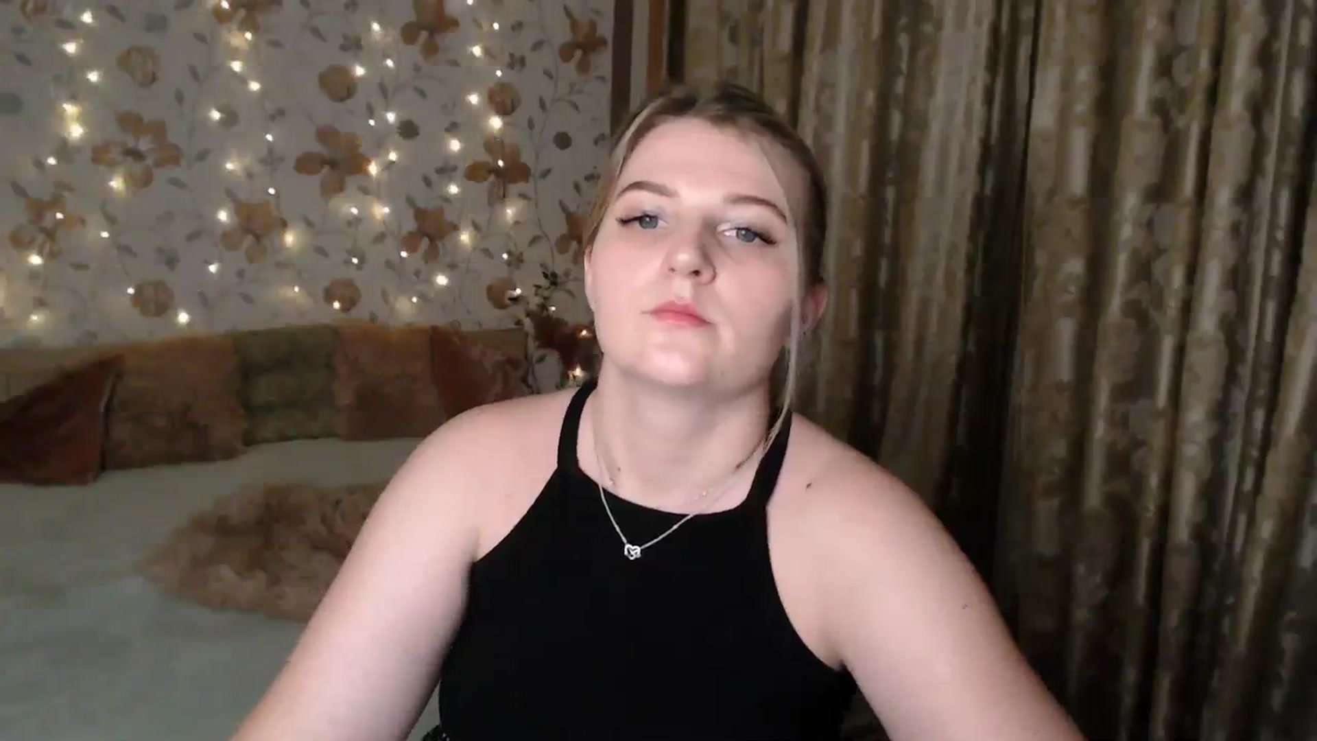 Gallery image thumbnail from Nice_Ass007's myfreecams stream on, 07/25/2023, 21:47 image 13 of 20