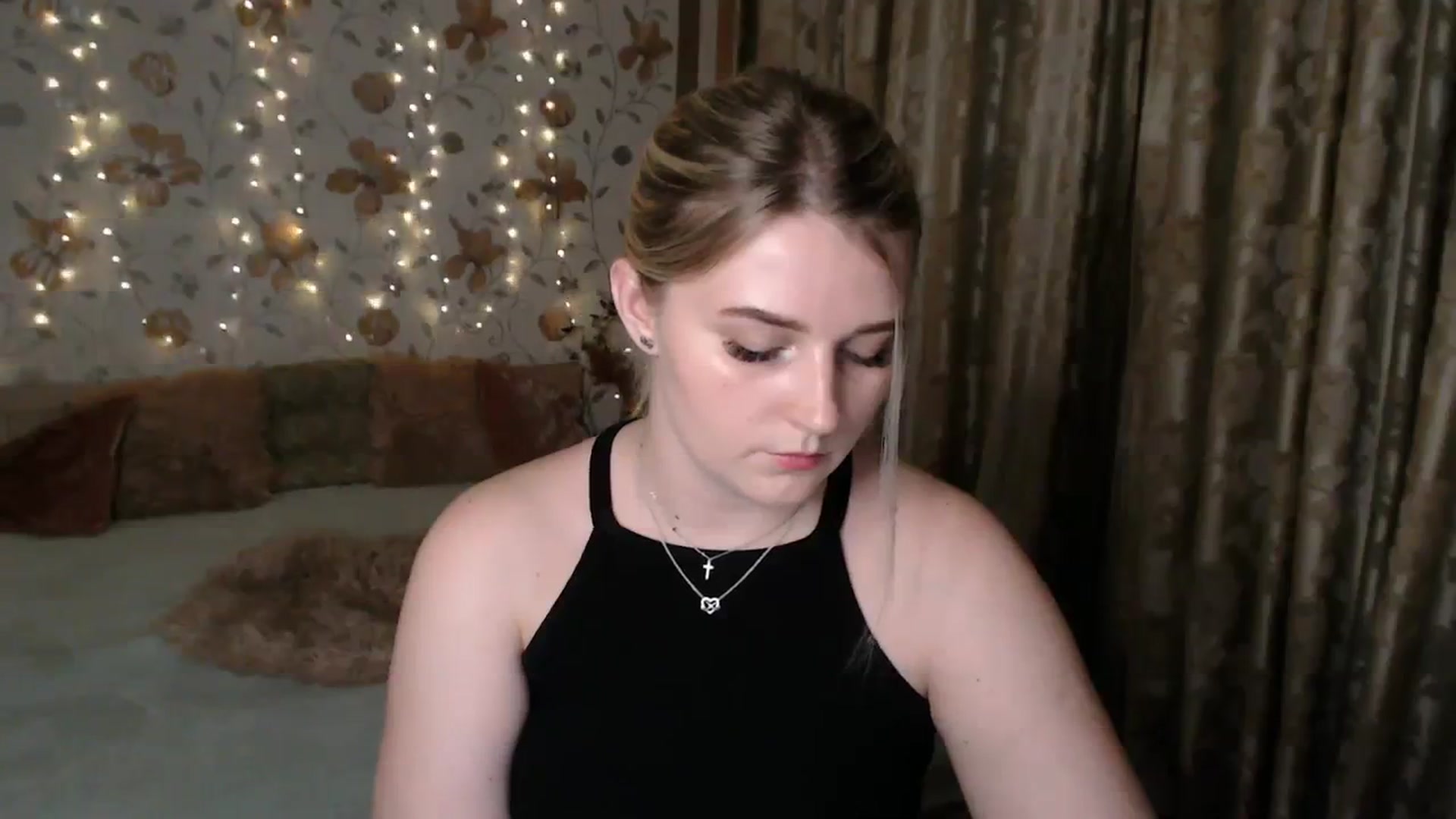 Gallery image thumbnail from Nice_Ass007's myfreecams stream on, 07/25/2023, 21:47 image 8 of 20