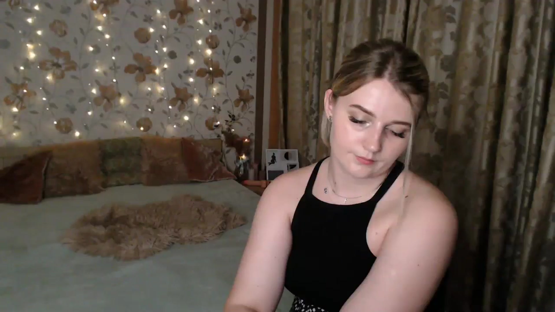Gallery image thumbnail from Nice_Ass007's myfreecams stream on, 07/25/2023, 23:16 image 2 of 20