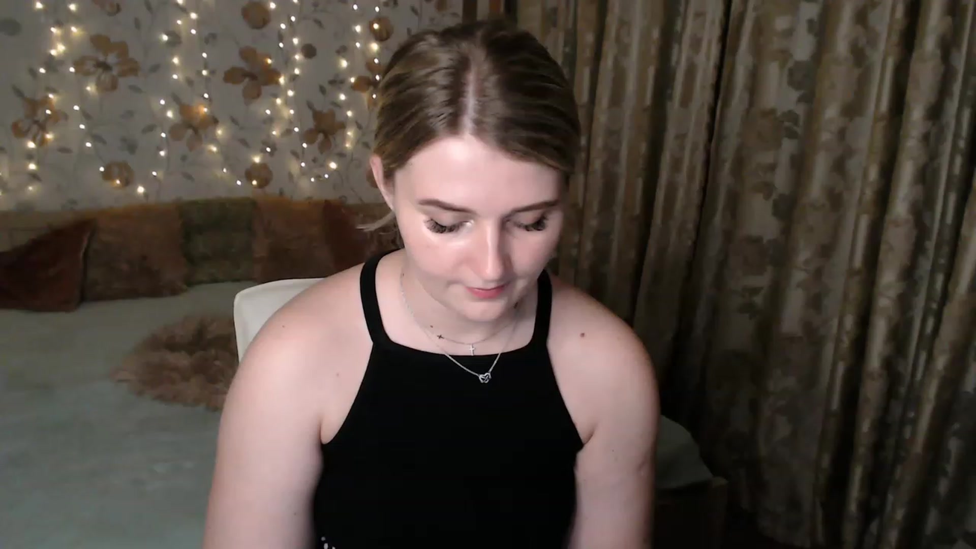 Gallery image thumbnail from Nice_Ass007's myfreecams stream on, 07/26/2023, 24:32 image 19 of 20