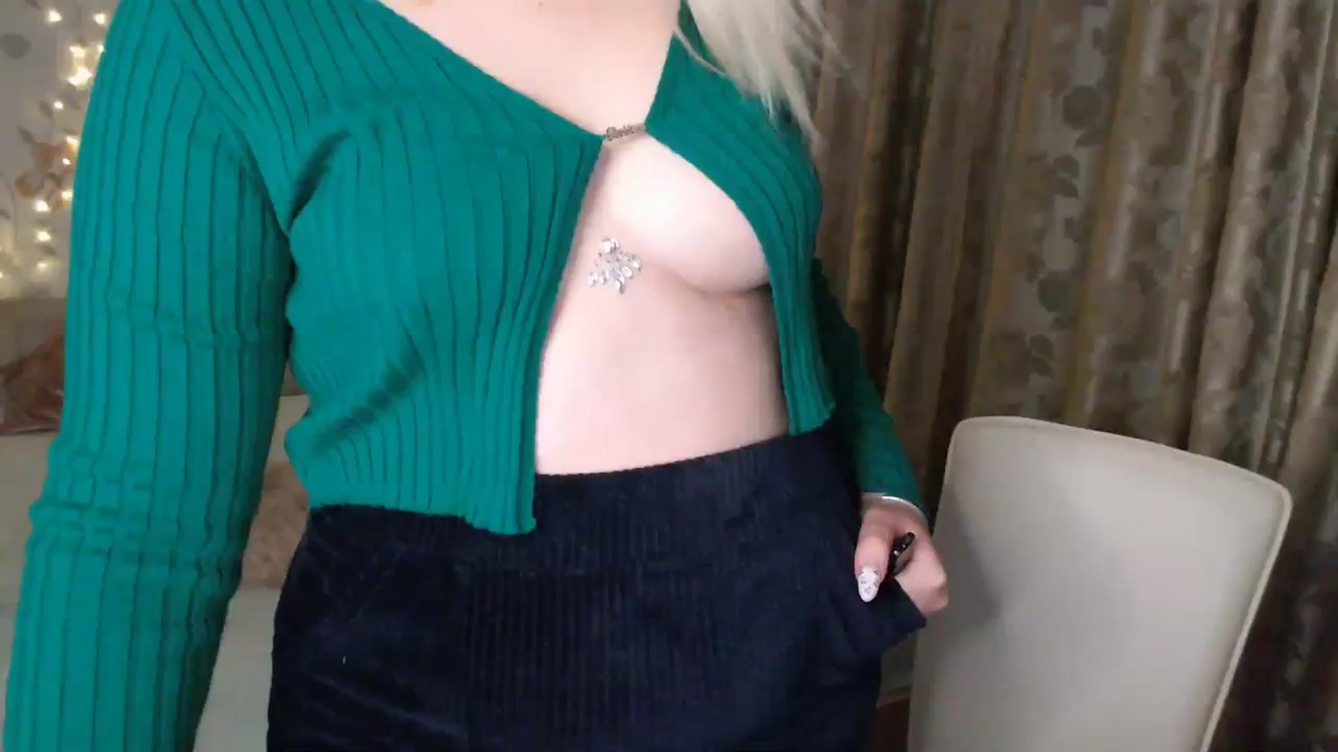 Gallery image thumbnail from Nice_Ass007's myfreecams stream on, 07/28/2023, 22:28 image 12 of 20