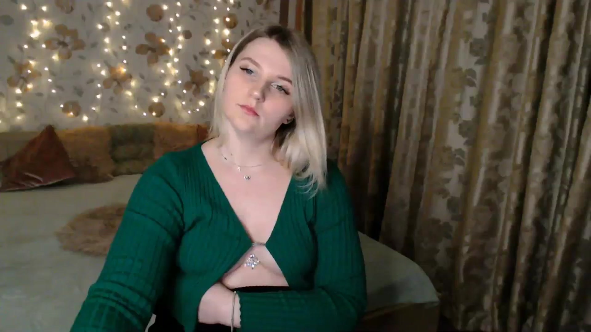 Gallery image thumbnail from Nice_Ass007's myfreecams stream on, 07/28/2023, 22:28 image 5 of 20