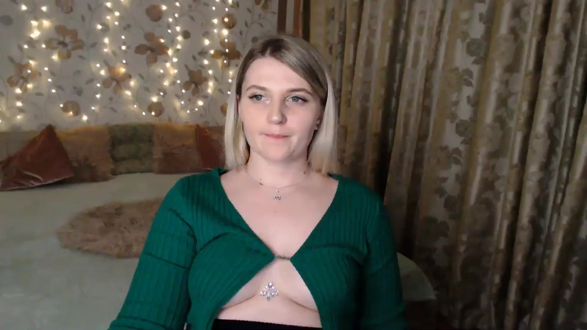 Gallery image thumbnail from Nice_Ass007's myfreecams stream on, 07/28/2023, 23:44 image 14 of 20