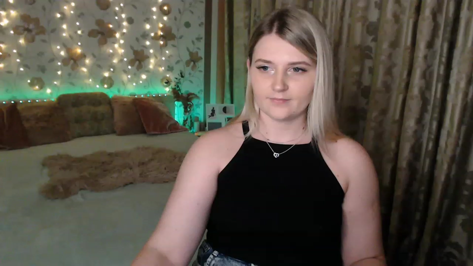 Gallery image thumbnail from Nice_Ass007's myfreecams stream on, 08/02/2023, 23:23 image 3 of 20