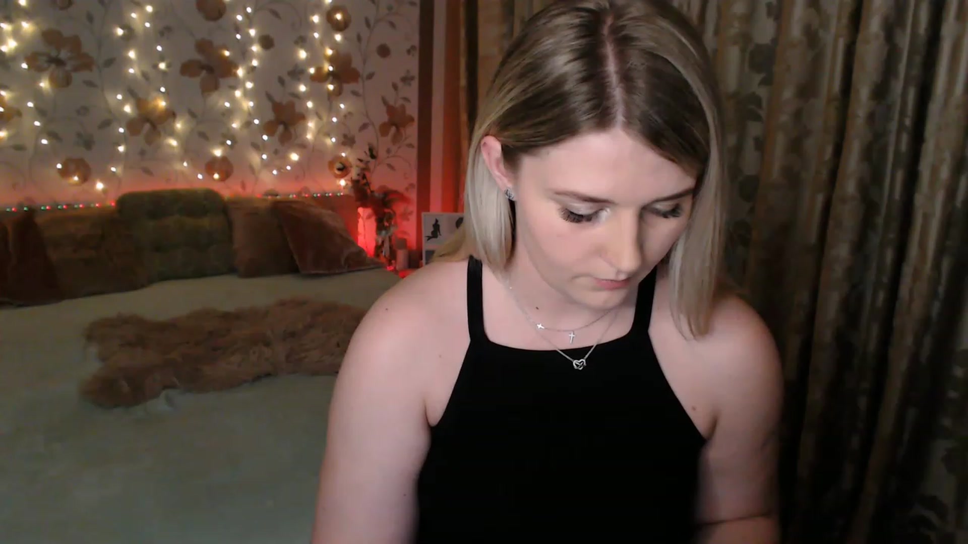 Gallery image thumbnail from Nice_Ass007's myfreecams stream on, 08/02/2023, 23:23 image 10 of 20