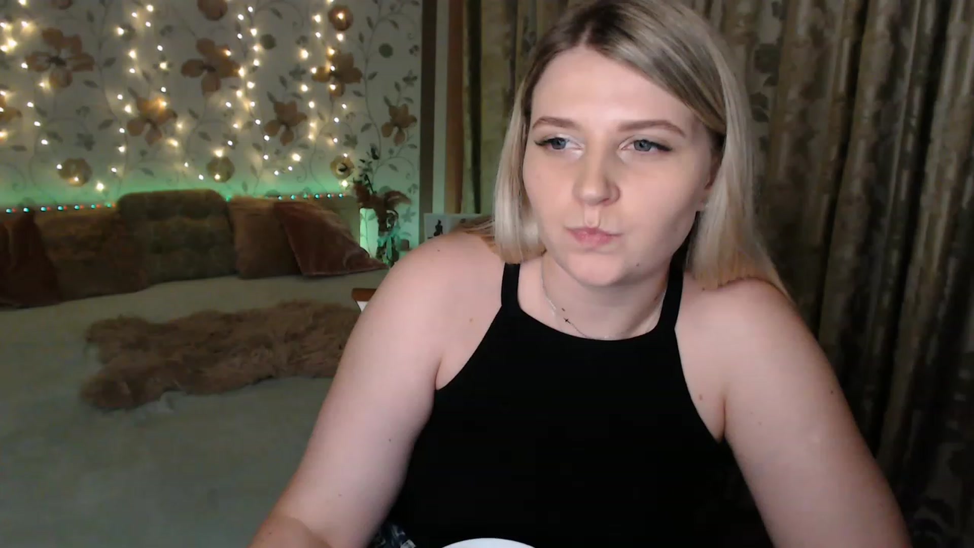Gallery image thumbnail from Nice_Ass007's myfreecams stream on, 08/03/2023, 24:00 image 5 of 20