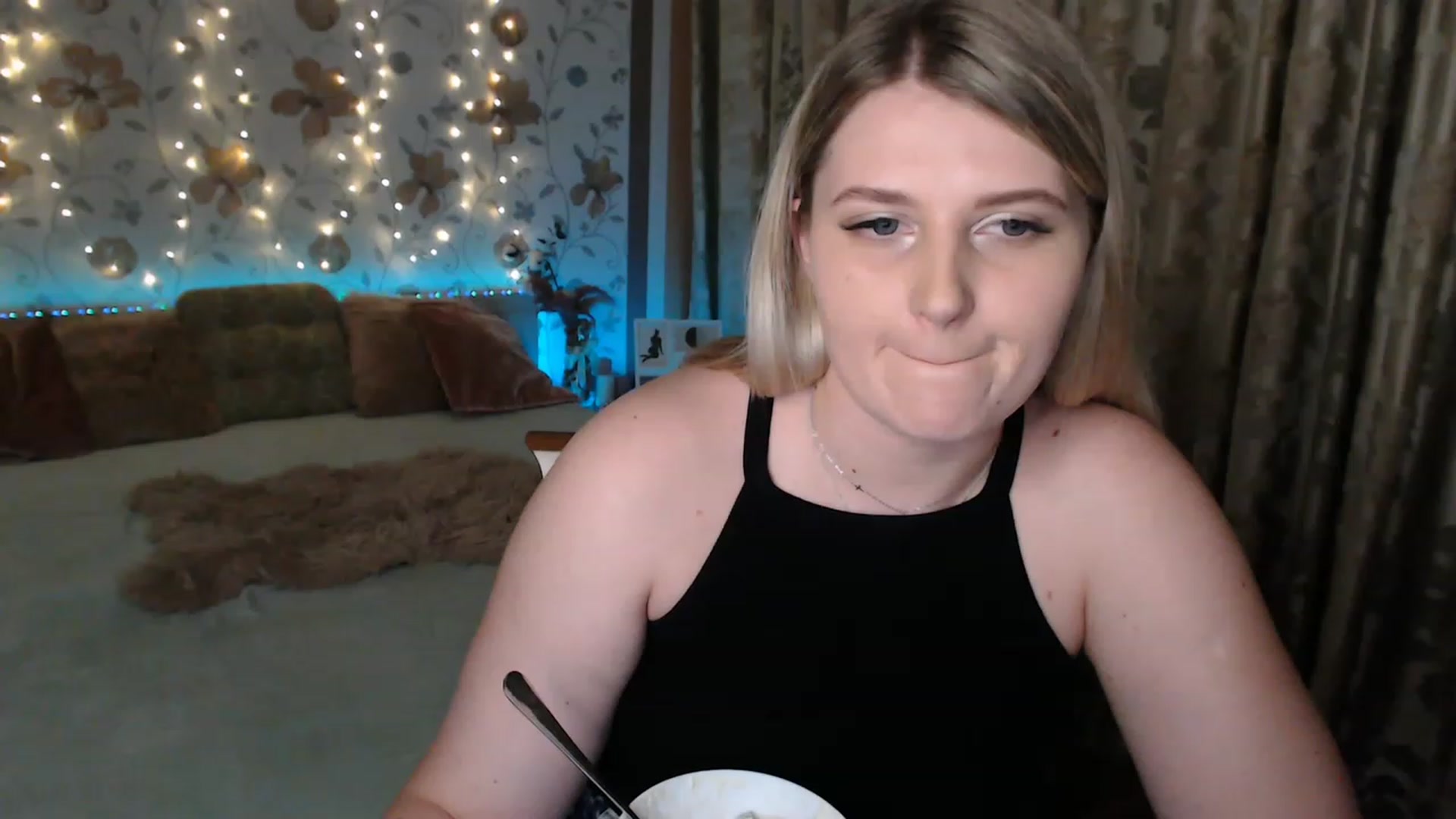 Gallery image thumbnail from Nice_Ass007's myfreecams stream on, 08/03/2023, 24:00 image 4 of 20