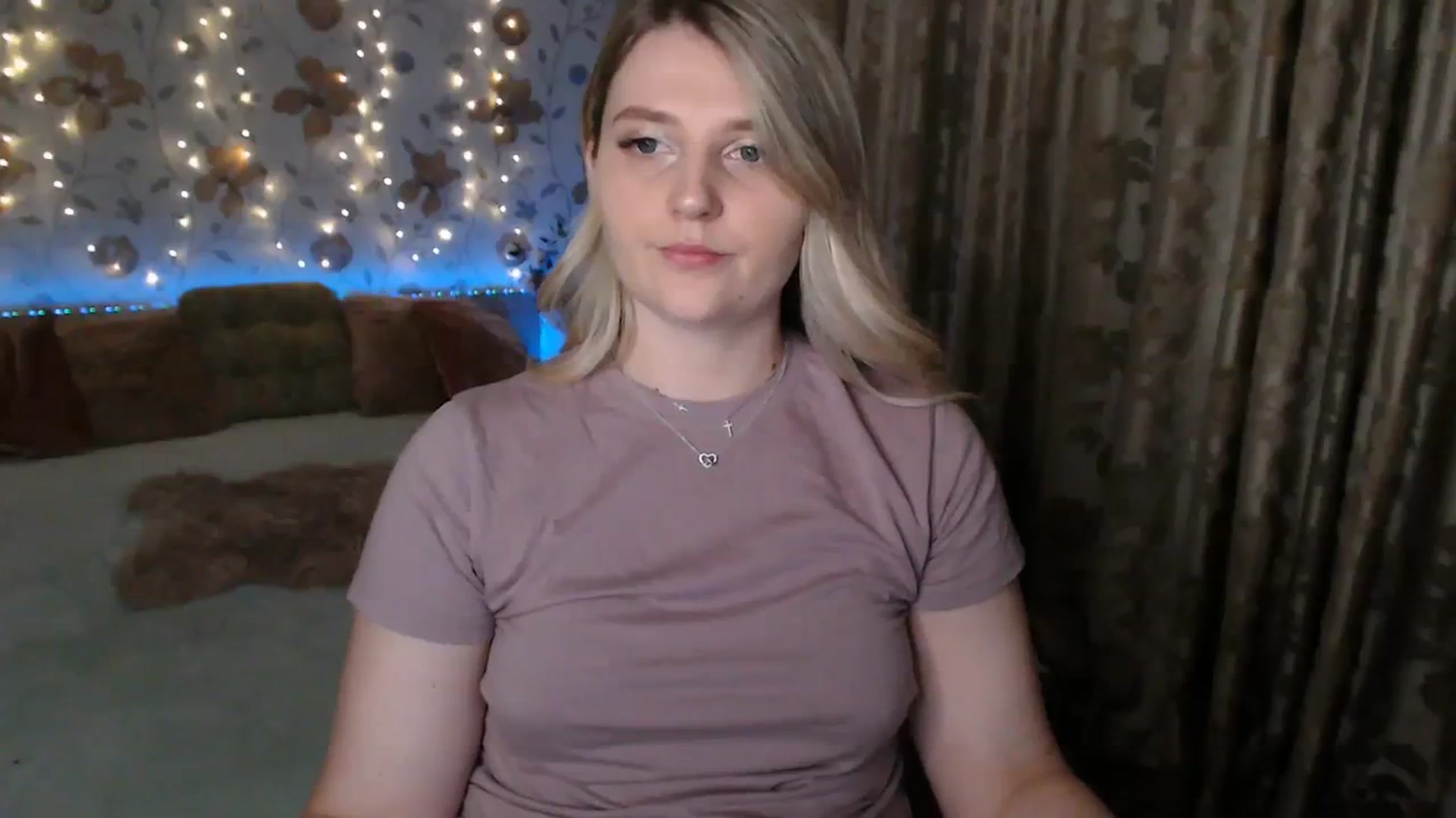 Gallery image thumbnail from Nice_Ass007's myfreecams stream on, 08/03/2023, 21:41 image 14 of 20