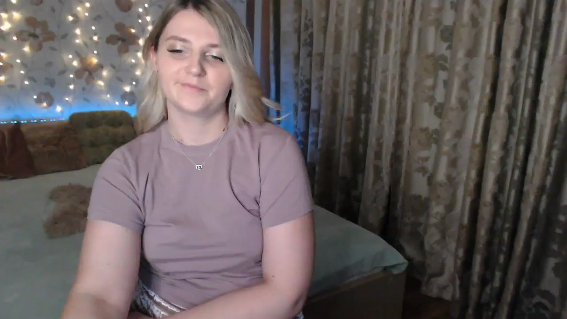 Gallery image thumbnail from Nice_Ass007's myfreecams stream on, 08/03/2023, 23:18 image 18 of 20