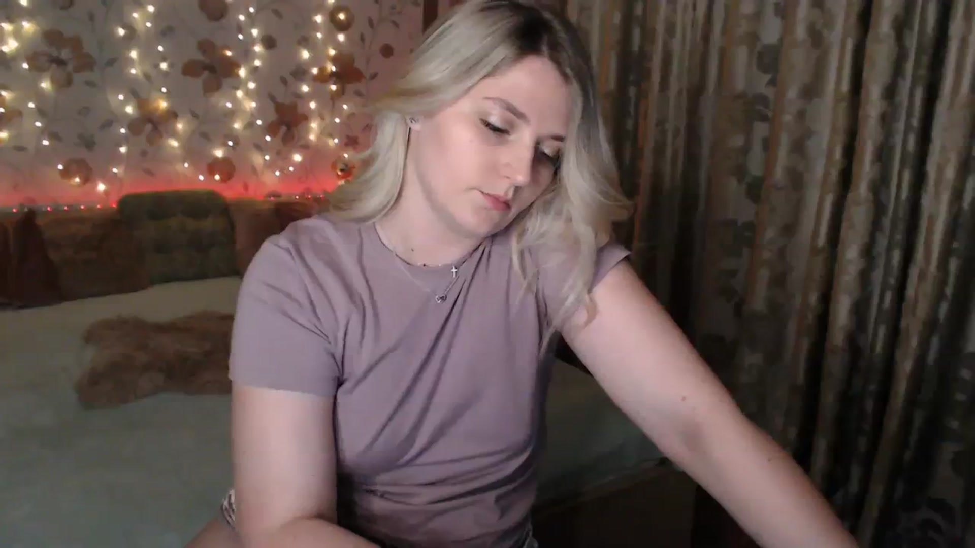 Gallery image thumbnail from Nice_Ass007's myfreecams stream on, 08/03/2023, 23:18 image 7 of 20