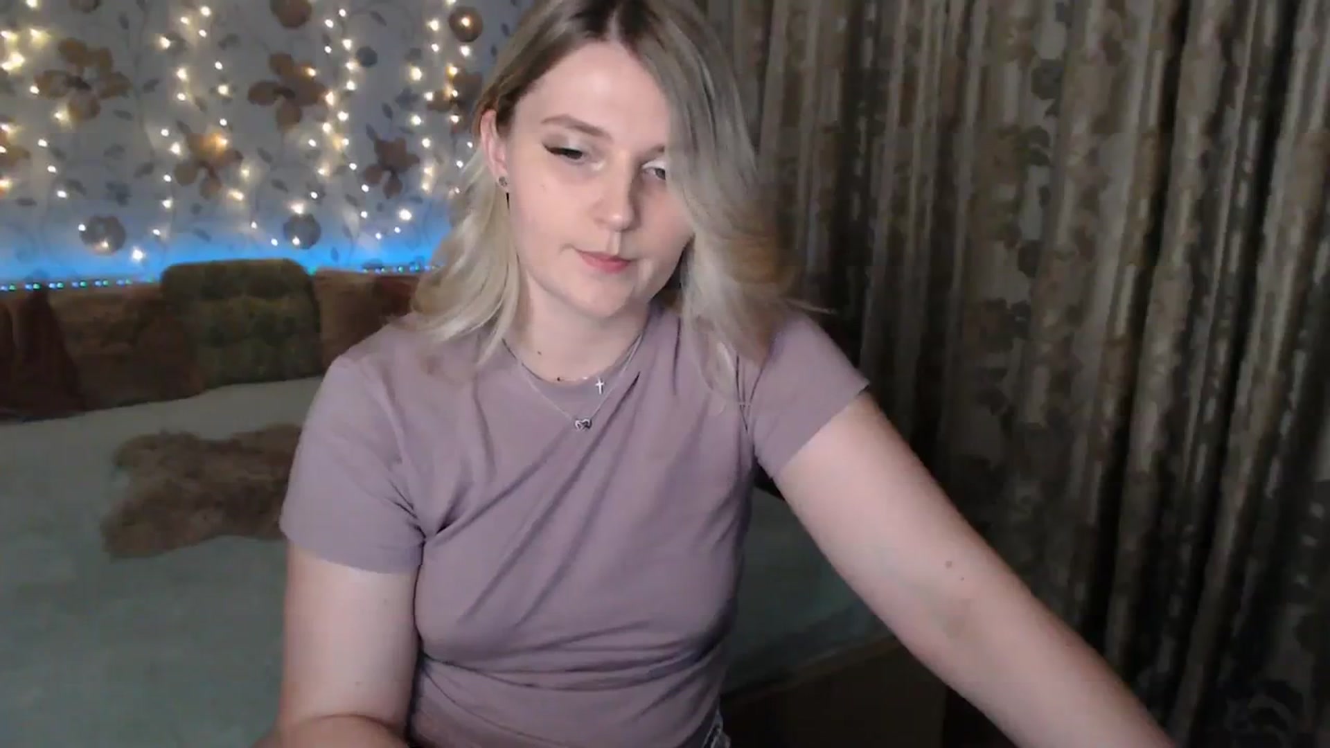 Gallery image thumbnail from Nice_Ass007's myfreecams stream on, 08/03/2023, 23:18 image 12 of 20