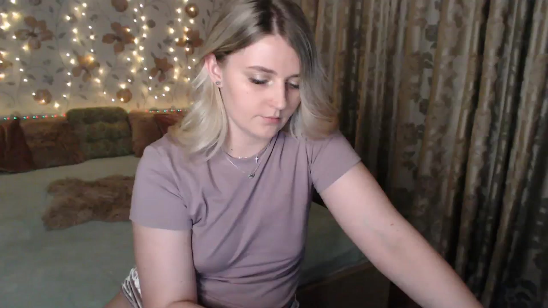 Gallery image thumbnail from Nice_Ass007's myfreecams stream on, 08/03/2023, 23:18 image 14 of 20